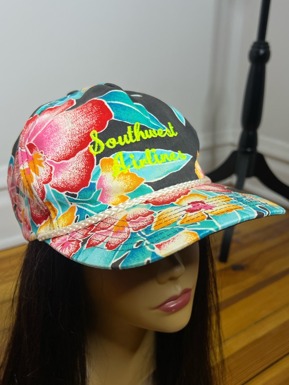 Vintage 90s Southwest Airlines Hawaiian Floral Rope Snapback Hat